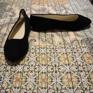 Elegant Black Women's Flats